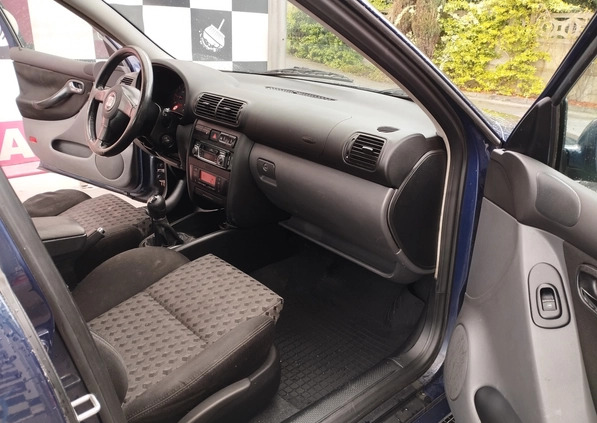 Seat Leon cena 5299 przebieg: 320000, rok produkcji 2000 z Biała małe 56